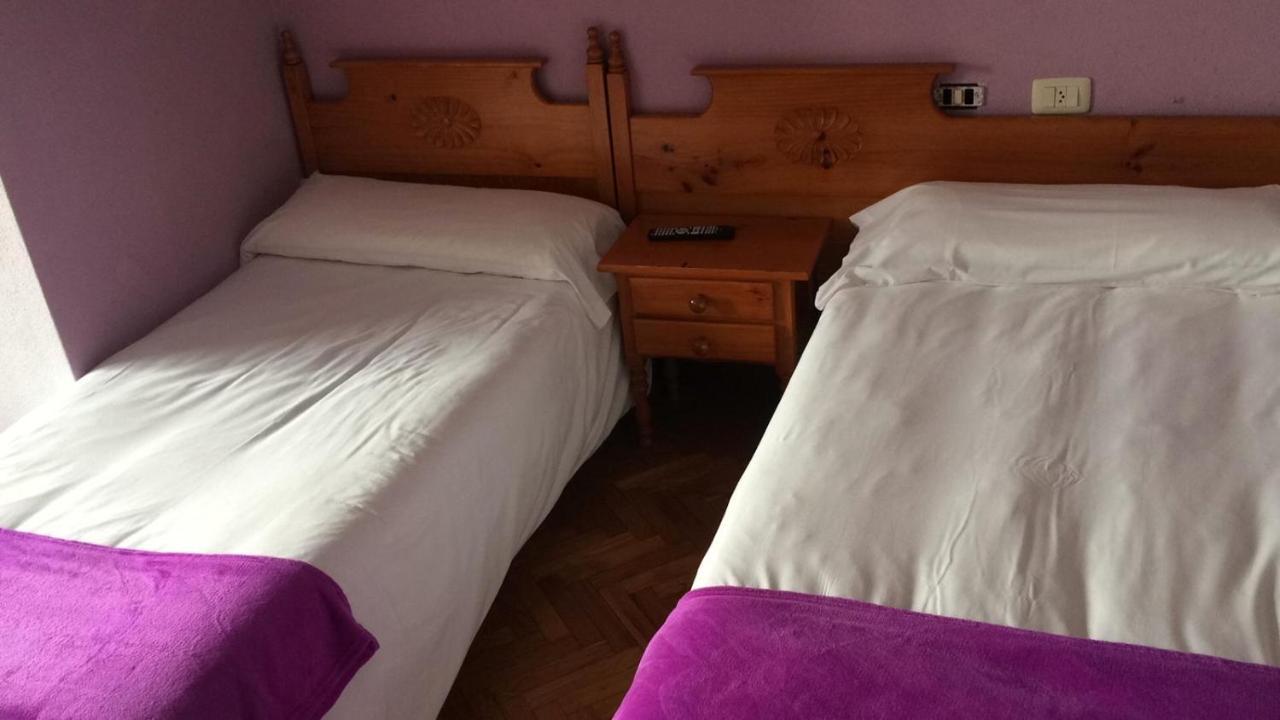 Albergue Hostal Telmoトゥイ エクステリア 写真